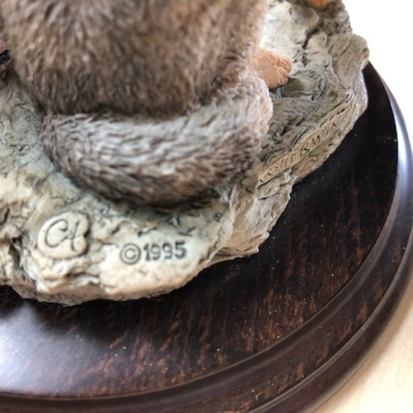 Country Artists Call of the Warrior Indian woman with wolf figurine - Picture 12 of 13